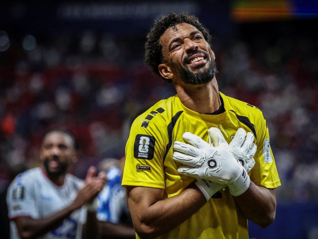 Voetballer Vozinha tekent contract bij Colo Colo (Photo by: aljazeera.com)