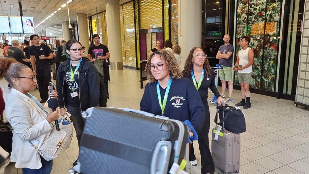 114 Arubaanse studenten arriveren in Nederland voor vervolgstudie 114 Arubaanse studenten arriveren in Nederland voor vervolgstudie (Picture by: pubble.cloud)