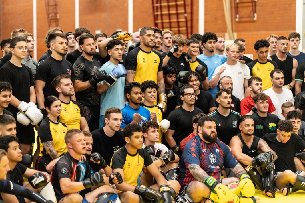 Alex Pereira geeft seminar in Almere: Sportevenement met internationale atleten (Picture by: 24ora.com)