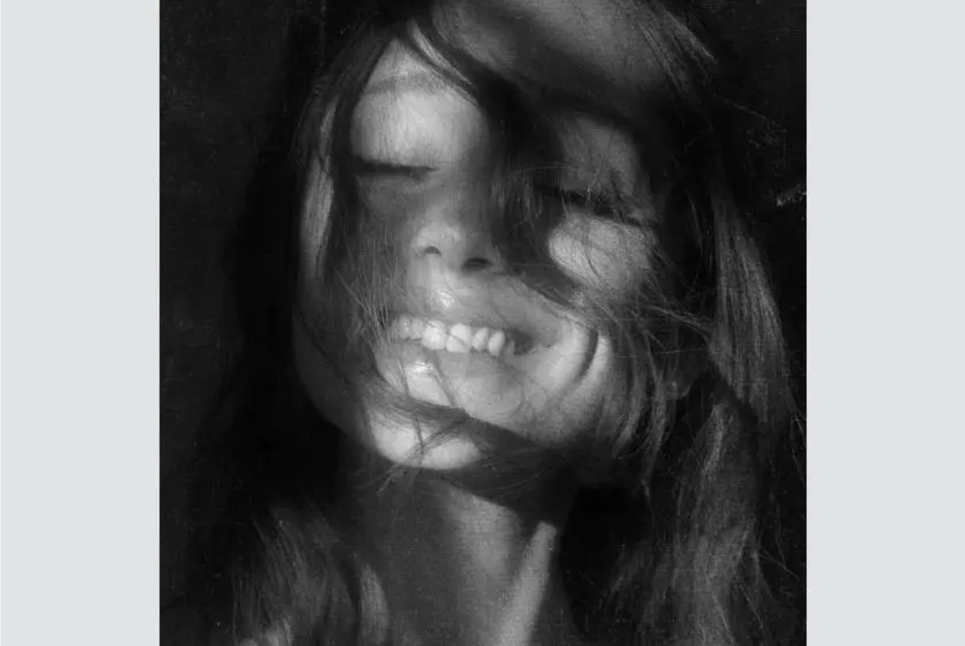 Ariana Grande breekt albumhitrecord met Petal Ariana Grande breekt albumhitrecord met 'Petal' (Picture by: variety.com)