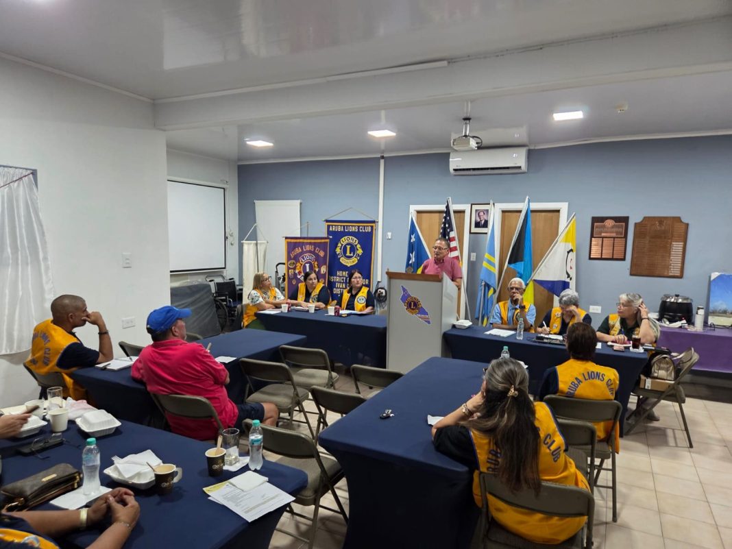 Aruba Lions Club doneert aan Fundacion Ban Uni Man Aruba Lions Club doneert aan Fundacion Ban Uni Man (Picture by: 24ora.com)