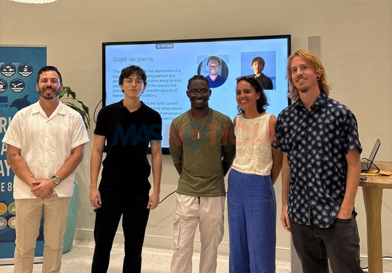 Arubaanse studenten lanceren onderzoeksproject voor kuststromen Arubaanse studenten lanceren onderzoeksproject voor kuststromen (Picture by: masnoticia.com)
