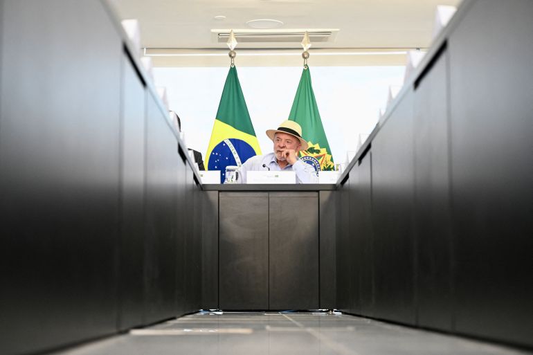 Brazilië onderzoekt terugwerkende maatregelen na Amerikaanse tarieven Brazilië onderzoekt terugwerkende maatregelen na Amerikaanse tarieven (Picture by: aljazeera.com)