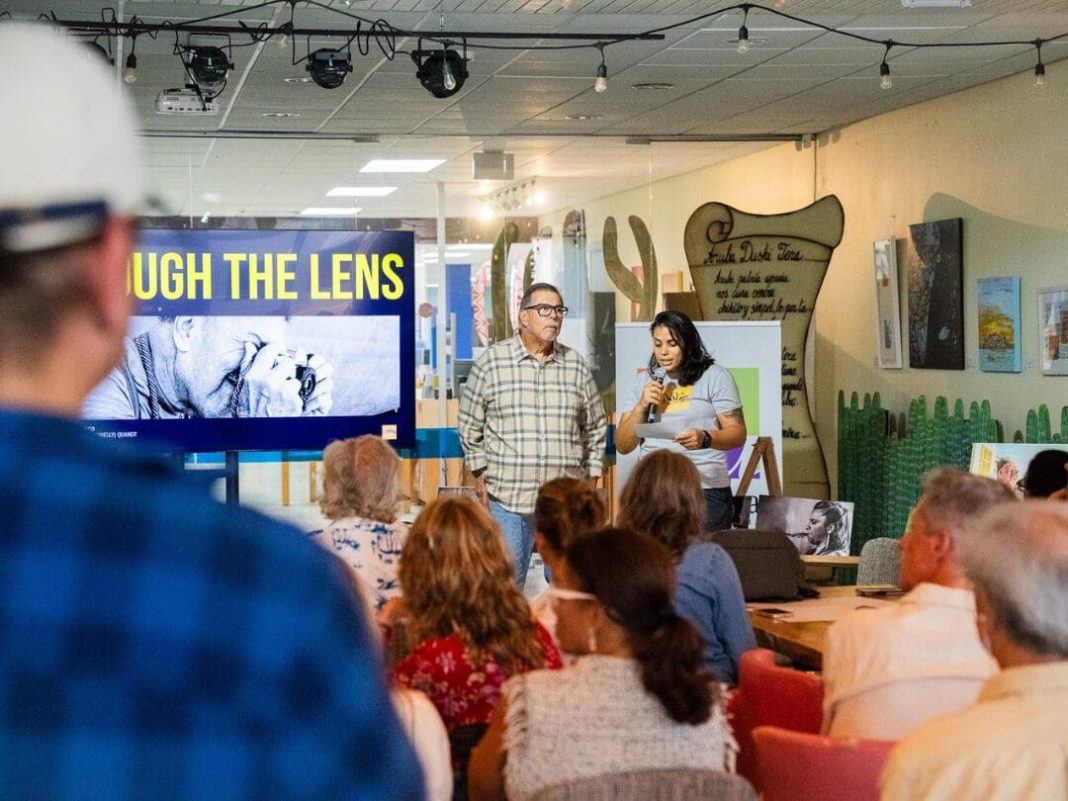 Documentaire over straatfotograaf Aruba in première (Picture by: 24ora.com)
