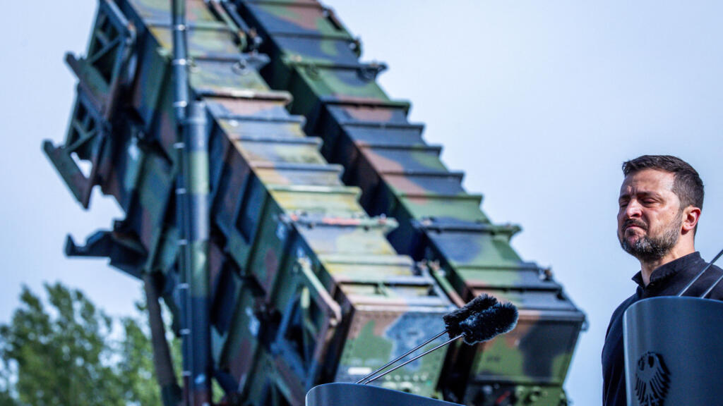 Europa steunt Oekraïne terwijl VS-luchtdefensie ontbreekt Europa verhoogt steun aan Oekraïne terwijl afhankelijkheid van VS-luchtdefensie nijpend wordt (Picture by: s.france24.com)