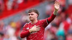 Harvey Elliott: heeft hij nog toekomst bij Liverpool? Harvey Elliott ontbreekt bij Liverpool-selectie: is zijn tijd bij de club voorbij? (Picture by: ichef.bbci.co.uk)