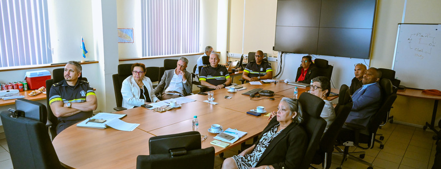 Husticia Aruba evalueert strategieën tegen criminaliteit Husticia Aruba evalueert strategieën tegen criminaliteit (Picture by: noticiacla.com)