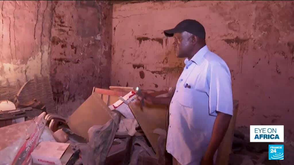 Saint-Louis Senegal: slavenhandel verleden verdwijnt In Saint-Louis verdwijnen de sporen van het slavenhandel verleden geruisloos (Picture by: s.france24.com)