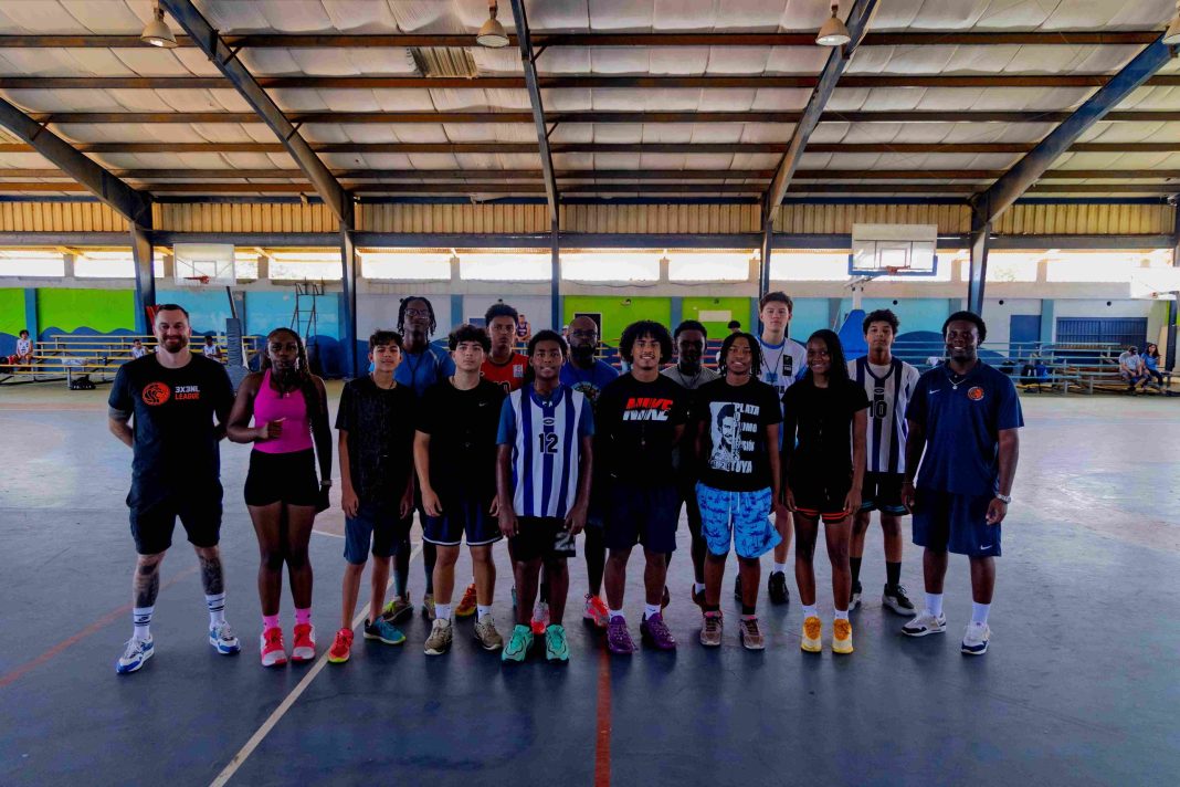 Intensieve scheidsrechterscursus basketbal van start op Aruba Intensieve scheidsrechterscursus basketbal van start op Aruba (Picture by: 24ora.com)