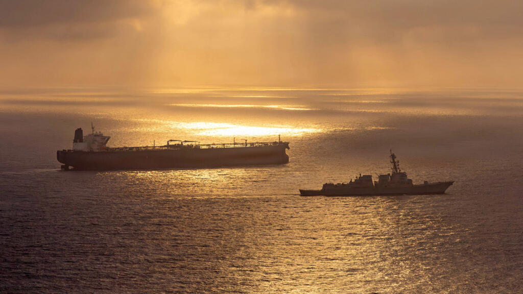 Iran en Qatar houden Hormuz-overleg terwijl Amerikaanse blokkade brandstoftekort verergert (Picture by: s.france24.com)