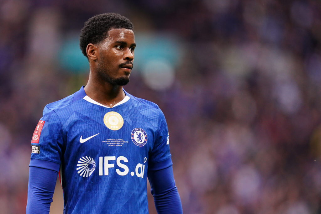 Jorrel Hato start als basisspeler bij Chelsea in bewogen openingsduel tegen Fulham (Picture by: extra.cw)