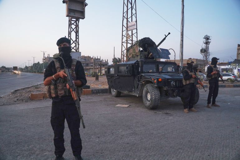 SDF ontbonden: is Syrië militair echt verenigd? Koerdisch-geleide SDF ontbonden, maar is Syrië militair werkelijk verenigd? (Picture by: aljazeera.com)