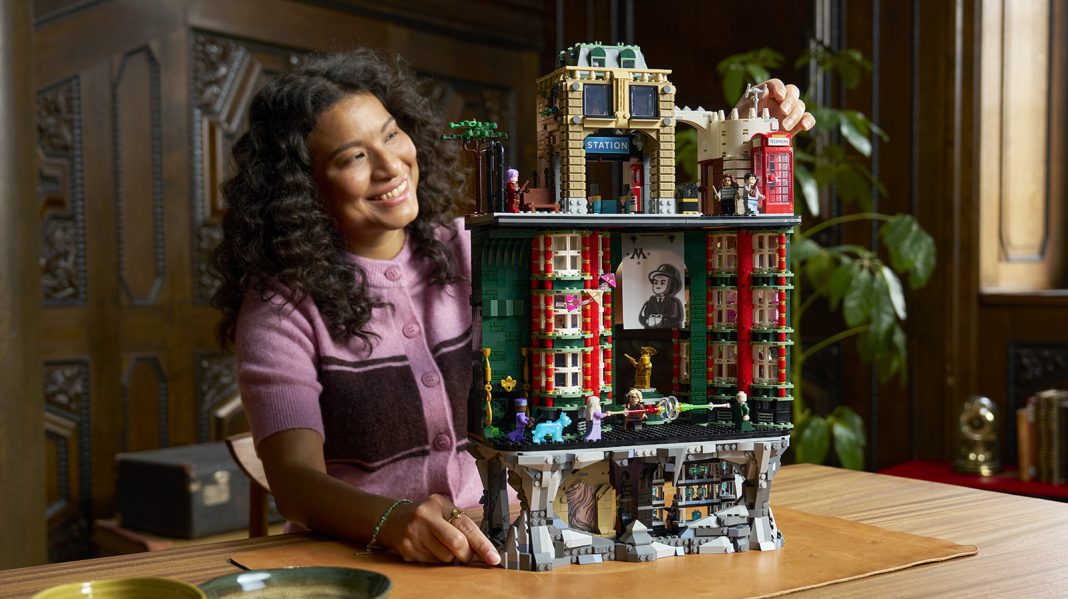 LEGO viert 25 jaar Harry Potter met indrukwekkende Ministère van Magie set LEGO viert 25 jaar Harry Potter met indrukwekkende Ministère van Magie set (Picture by: slashfilm.com)