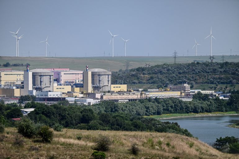 Noodsituatie bij kernreactor Cernavoda: Waterpeil van de Donau dwingt tot noodstop Noodsituatie bij kernreactor Cernavoda: Waterpeil van de Donau dwingt tot noodstop (Picture by: aljazeera.com)