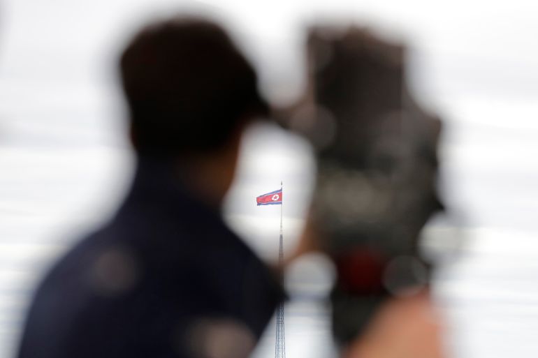 Noord-Korea lanceert raket ter vergelijking met militaire oefening Noord-Korea lanceert raket ter vergelijking met militaire oefening (Picture by: aljazeera.com)