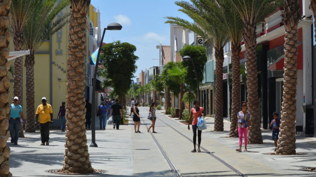 Ondernemers signaleren lichte verbetering in Oranjestad (Picture by: pubble.cloud)