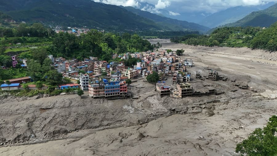 Overstromingen treffen Nepal na plotselinge stijging rivierpeil (Picture by: 24ora.com)