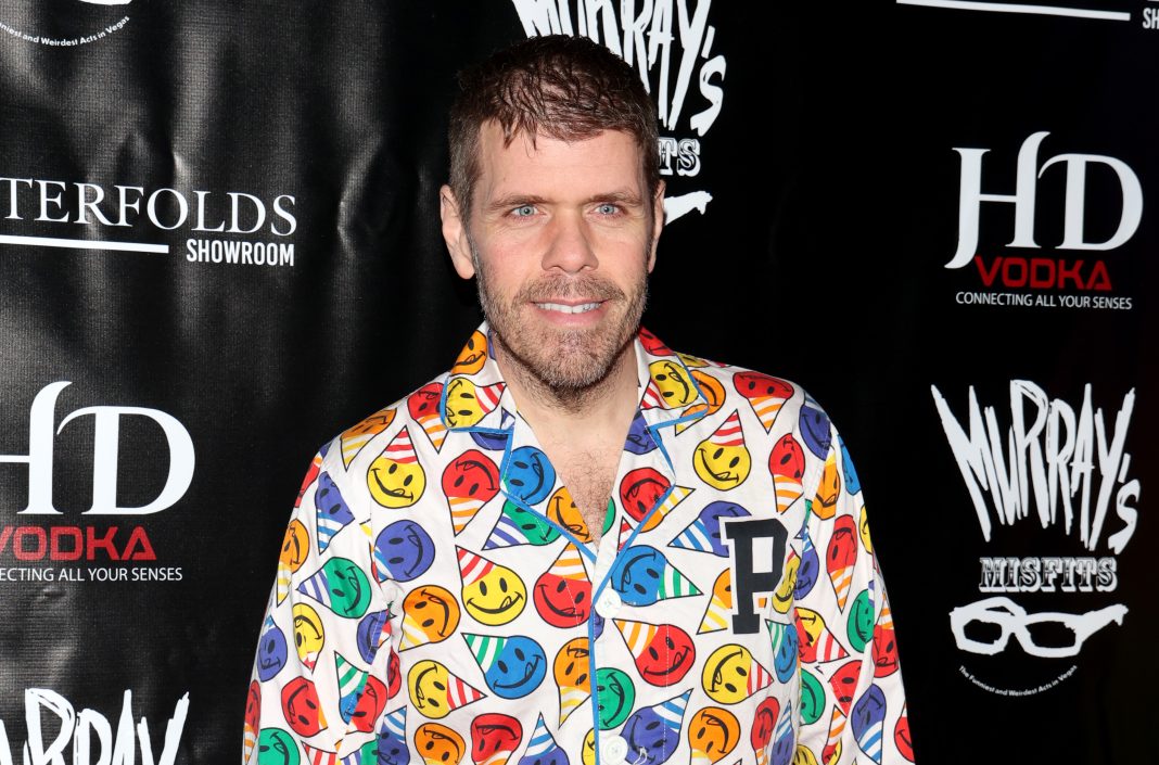 Perez Hilton onderzoekt verontrustende livestream Perez Hilton onderzoekt verontrustende livestream (Picture by: variety.com)