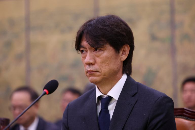Politie arreseert KFA-directeuren na onderzoek naar Hong Myung-bo aanstelling Politie arreseert KFA-directeuren na onderzoek naar Hong Myung-bo aanstelling (Picture by: aljazeera.com)
