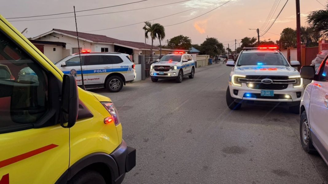 Politie escorteert pasgeboren baby naar ziekenhuis op Aruba Politie escorteert pasgeboren baby naar ziekenhuis op Aruba (Picture by: pubble.cloud)