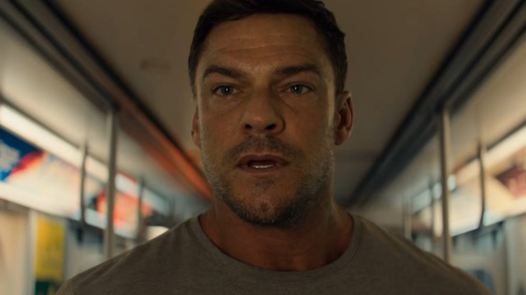 Reacher: Serie zet trend van slimme verhalen binnen bekende formaten (Picture by: slashfilm.com)