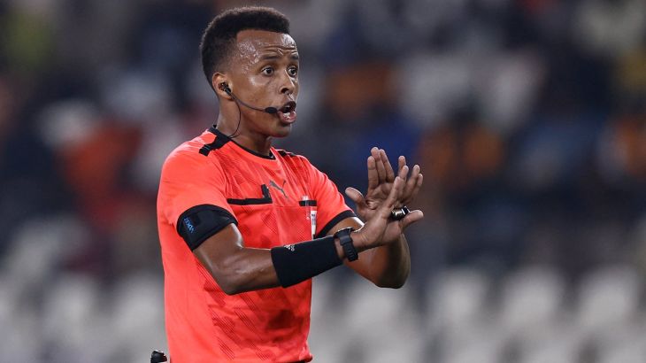 Somali scheidsrechter neemt deel aan UEFA Super Cup na afwijzing WK Somali scheidsrechter neemt deel aan UEFA Super Cup na afwijzing WK (Picture by: aljazeera.com)