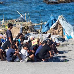 Spanje vraagt Frontex om hulp bij controle duizenden migranten in Ceuta (Picture by: nu.cw)