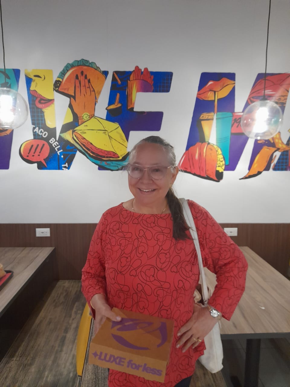 TACO BELL CU BON SERVICIO Y DUSHI TACOS: Nieuwe fastfood restaurant op Aruba TACO BELL CU BON SERVICIO Y DUSHI TACOS: Nieuwe fastfood restaurant op Aruba (Picture by: solodipueblo.com)