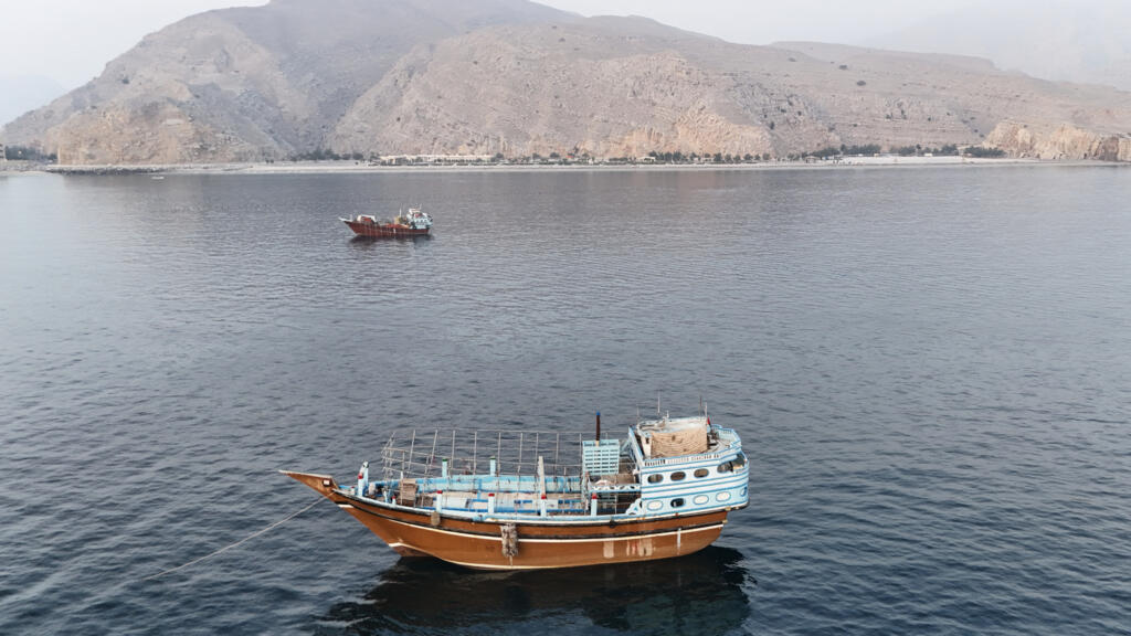 Tanker geraakt door onbekend projectiel voor Oman (Picture by: s.france24.com)