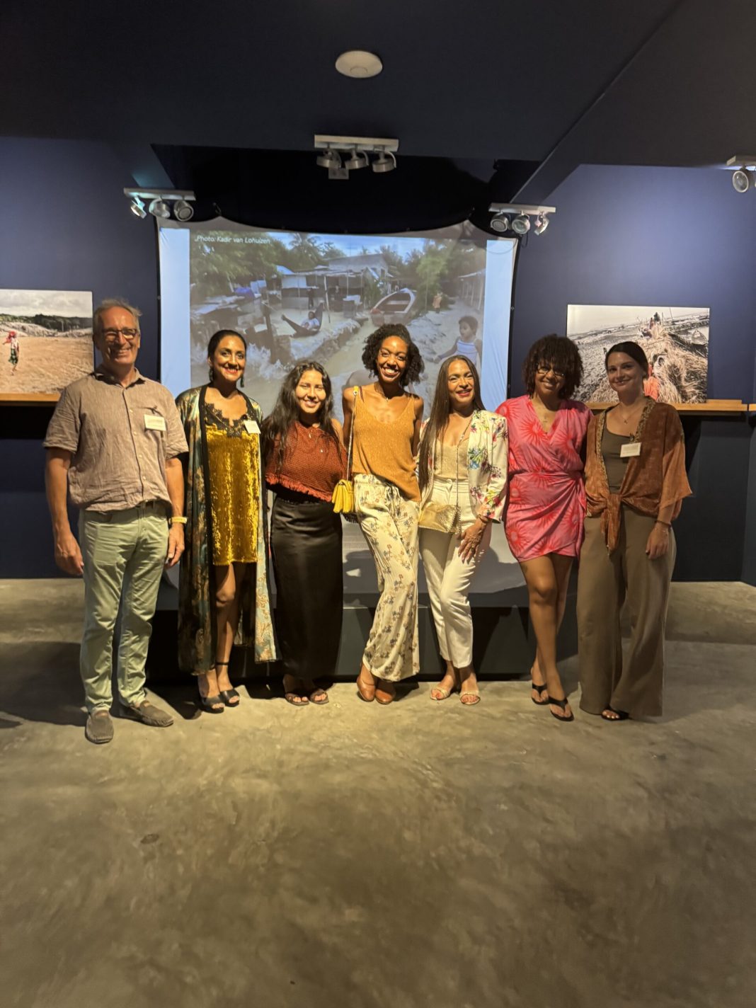 Tentoonstelling ‘Tene Pia Seku’ over klimaatverandering opent in Bonaire Tentoonstelling 'Tene Pia Seku' over klimaatverandering opent in Bonaire (Picture by: paradisefm.cw)