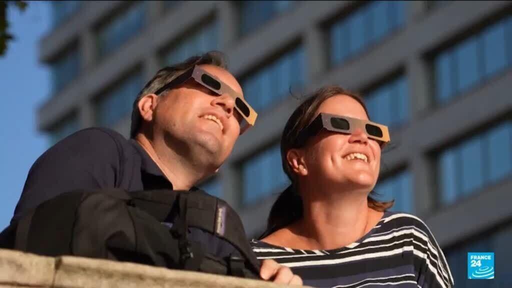 Totale zonsverduistering in Europa: Een op acht mensen wereldwijd zien gedeeltelijke eclips Totale zonsverduistering in Europa: Een op acht mensen wereldwijd zien gedeeltelijke eclips (Picture by: s.france24.com)