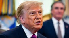 Trump: VS controleert 65 miljard vaten Venezuela-olie Trump huldigt 'historische' deal: VS krijgt controle over 65 miljard vaten Venezolaanse olie (Picture by: ichef.bbci.co.uk)