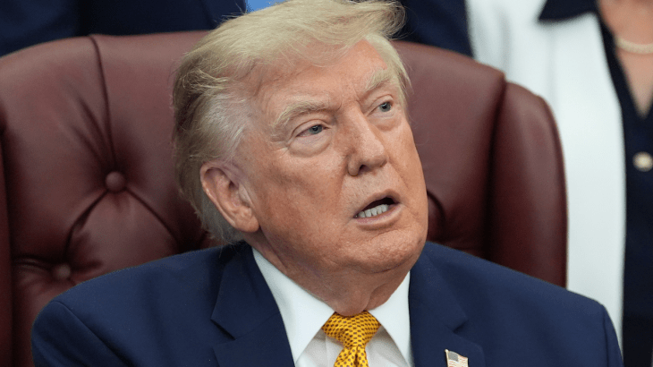Trump stelt Iran heeft ‘laatste kans’ voor nucleair akkoord Trump stelt Iran heeft 'laatste kans' voor nucleair akkoord (Picture by: aljazeera.com)