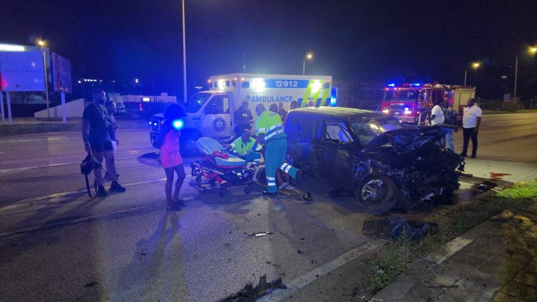 Twee vrouwen om het leven gekomen bij verkeersongeval op Curaçao (Picture by: 24ora.com)