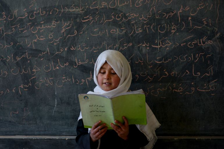 UNESCO waarschuwt: Miljoenen Afghaanse meisjes worden uit school gedrukt UNESCO waarschuwt: Miljoenen Afghaanse meisjes worden uit school gedrukt (Picture by: aljazeera.com)