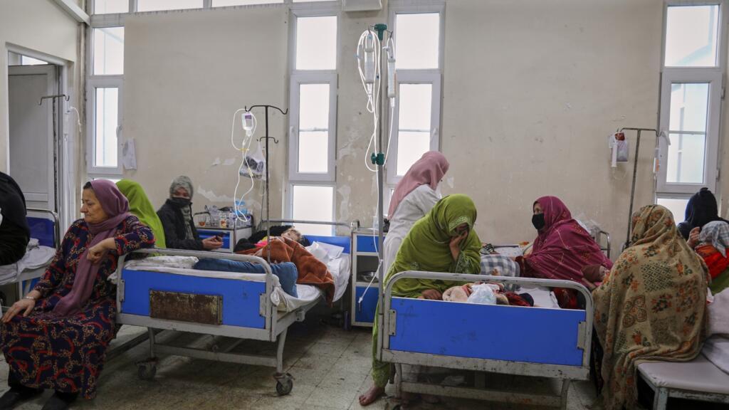 UNICEF: 1 miljoen Afghaanse kinderen dreigen te sterven UNICEF waarschuwt: 1 miljoen Afghaanse kinderen lopen levensgevaar door ondervoeding (Picture by: s.france24.com)