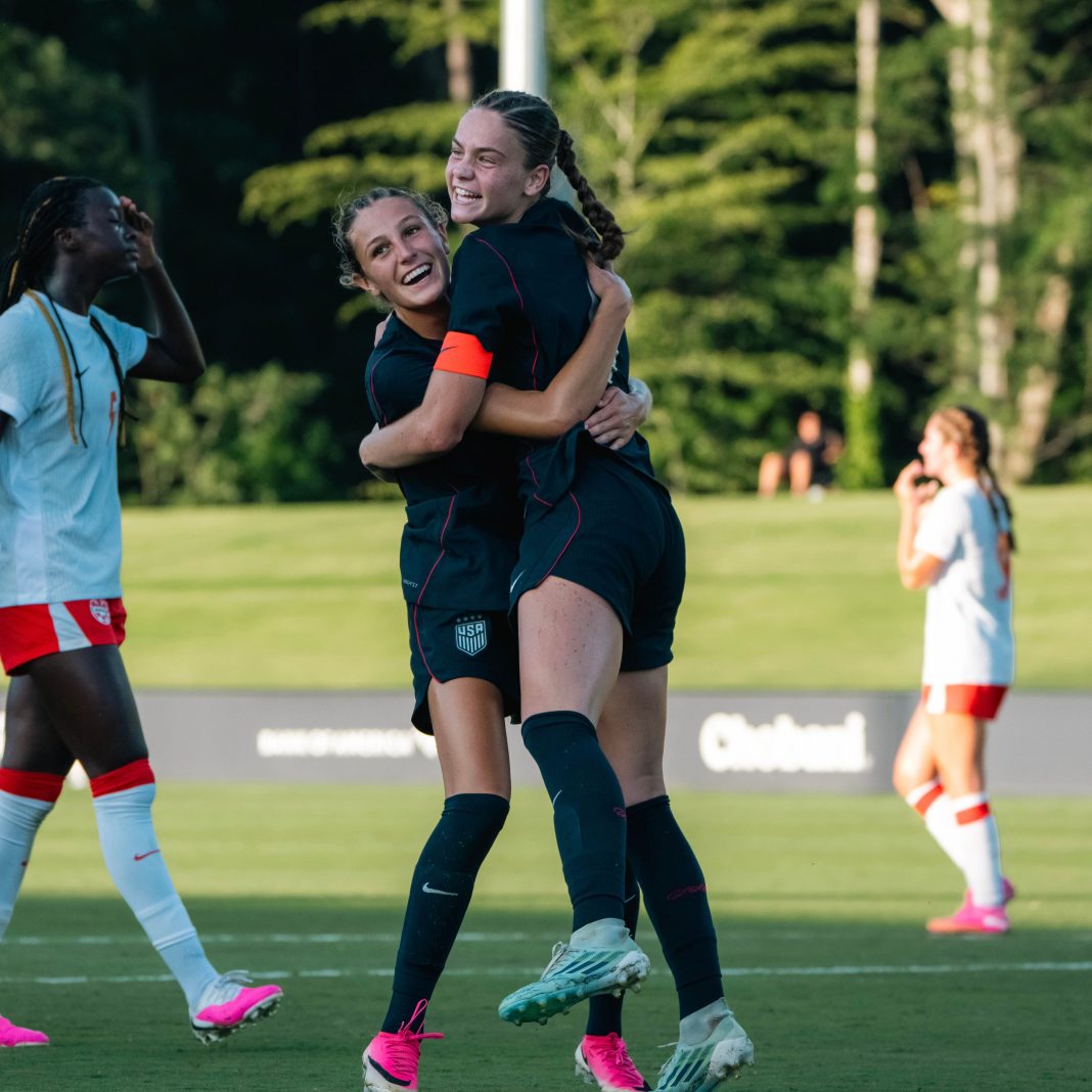 VS U-17 vrouwen verslaan Canada met 4-1 in slottraining voor WK 2026 (Photo by: ussoccer.com)