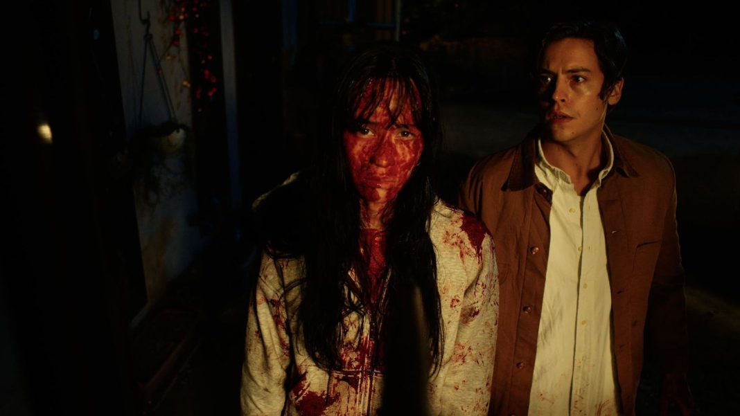 'Vintage Violence' met Cole Sprouse en Kiko Mizuhara naar Toronto Midnight Madness (Picture by: variety.com)