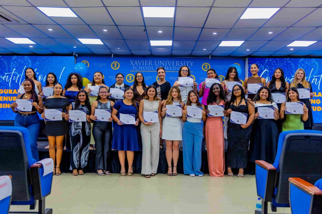 Xavier University certifiseert 25 verpleegkundestudenten op Aruba (Picture by: 24ora.com)