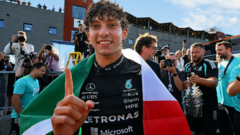 Antonelli 'verstoort de regels van het fanschap' in Ferrari's Italië (Picture by: ichef.bbci.co.uk)