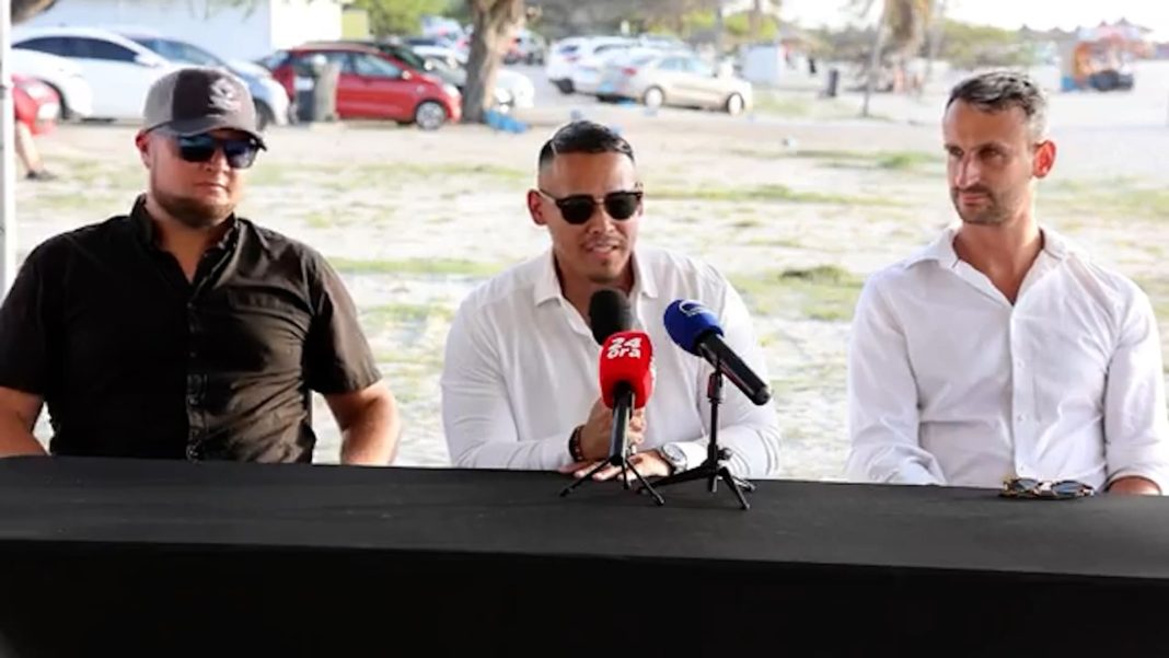 Aruba introduceert elektrische strandreiniger Bebot op Eagle Beach (Picture by: 24ora.com)