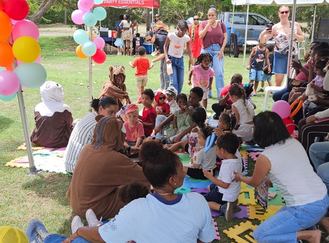 BookStart-campagne Sint Maarten afgesloten met feestelijke bijeenkomst in Emilio Wilson Park (Picture by: 721news.com)