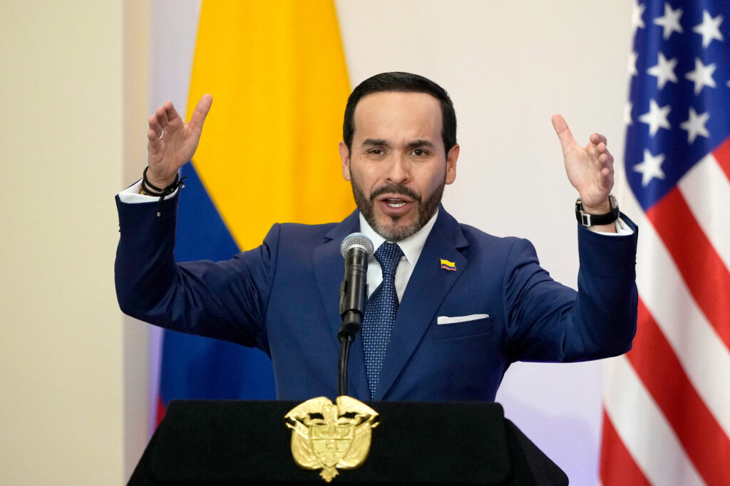 Colombiaanse rechter beveelt president video's met lijken te verbergen (Picture by: extra.cw)