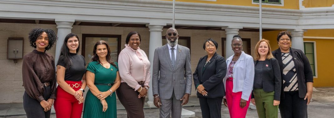 Curaçao hijst VN-vlag ter ere van SDG Flag Day (Picture by: paradisefm.cw)