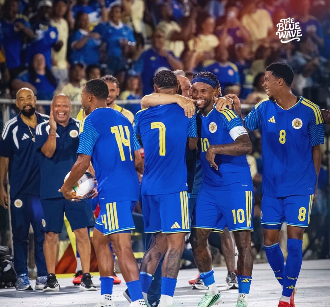Curaçao verslaat Nicaragua met 6-1 en bezorgt bondscoach Advocaat fraai verjaardagscadeau (Picture by: paradisefm.cw)