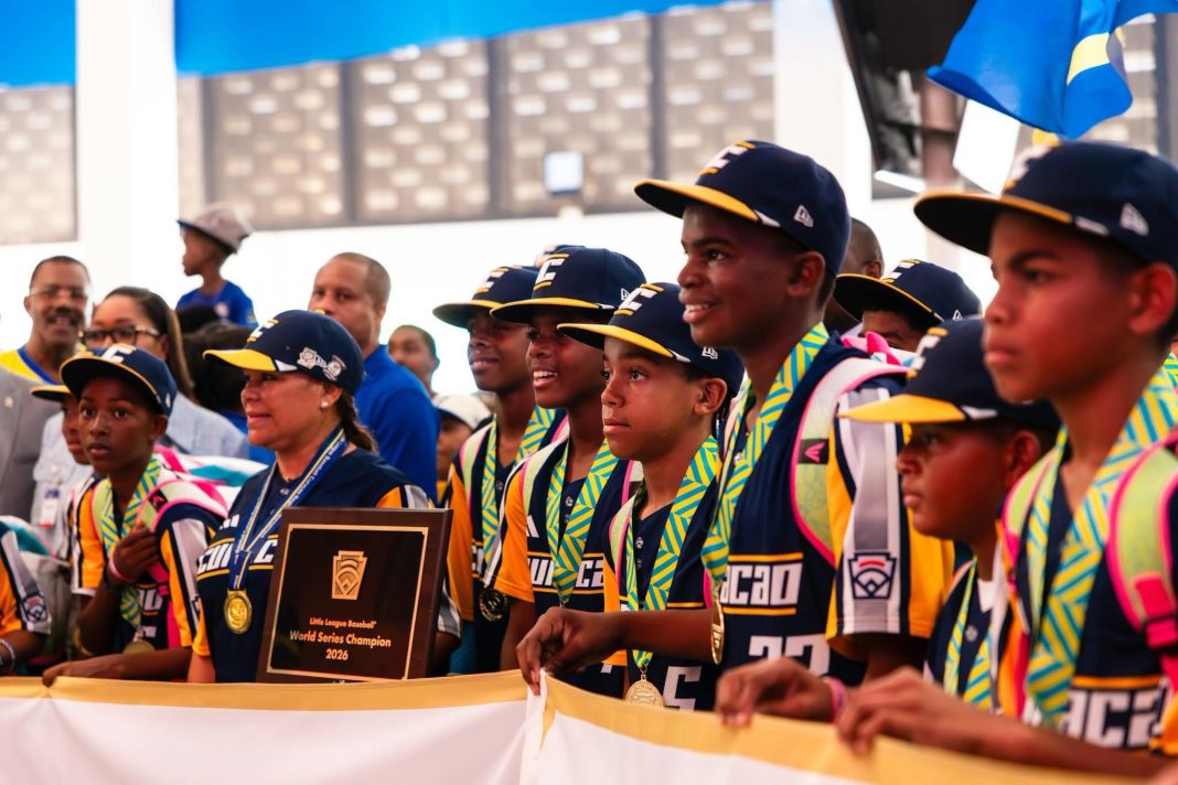 Curaçaose Little League-wereldkampioenen onthaald met parade en cadeaus (Picture by: paradisefm.cw)