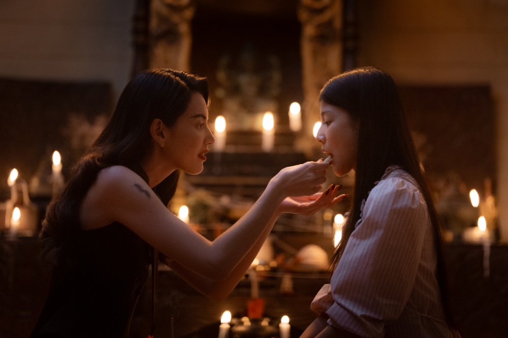 Davika Hoorne en Banjong Pisanthanakun herenigd voor Toronto-titel 'Inherit' (Picture by: variety.com)