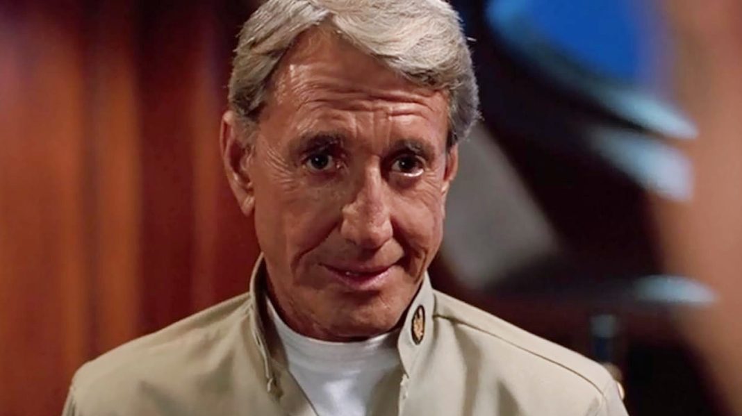 De voortijdig gecancelde jaren 90-sci-fiserie van Roy Scheider verdient een reboot (Picture by: slashfilm.com)