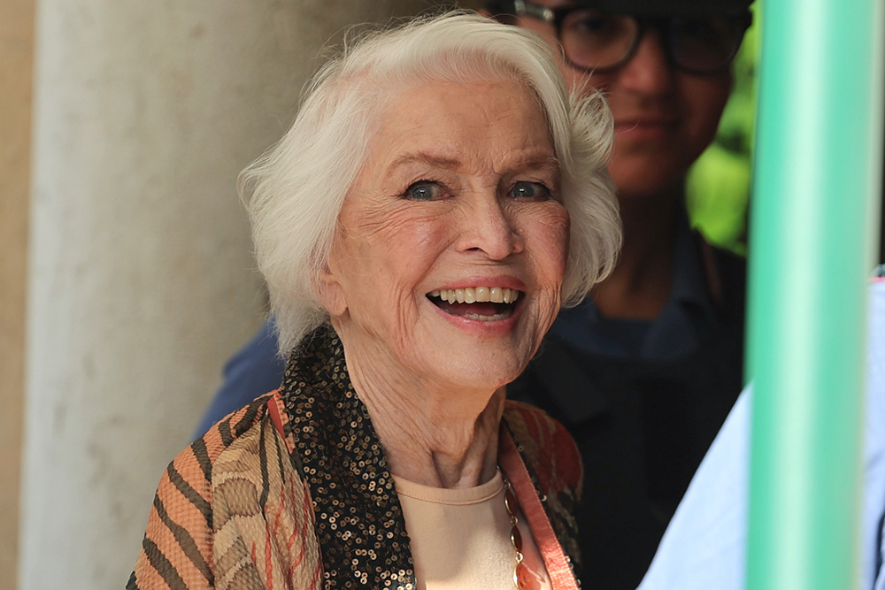 Ellen Burstyn (93): ‘Dat ik nog werk is een wonder’ Ellen Burstyn Was Ervan Overtuigd Dat Haar Carrière Op Haar 40e Voorbij Zou Zijn (Picture by: variety.com)