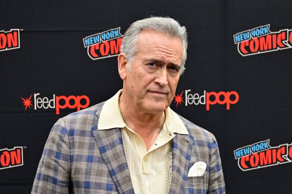 Bruce Campbell: 5 jaar te leven na ongeneeslijke kanker 'Evil Dead'-ster Bruce Campbell heeft nog 5 jaar te leven na ongeneeslijke kankerdiagnose (Picture by: variety.com)